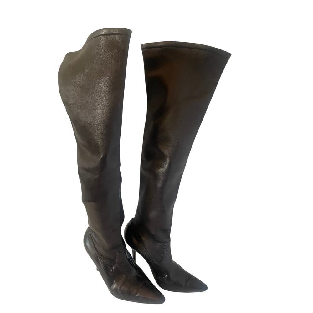 Manolo Blahnik Black Leather Pointy Toe Knee Boots โข Mismatch Sizes 36L 37R โฌ๏ธ